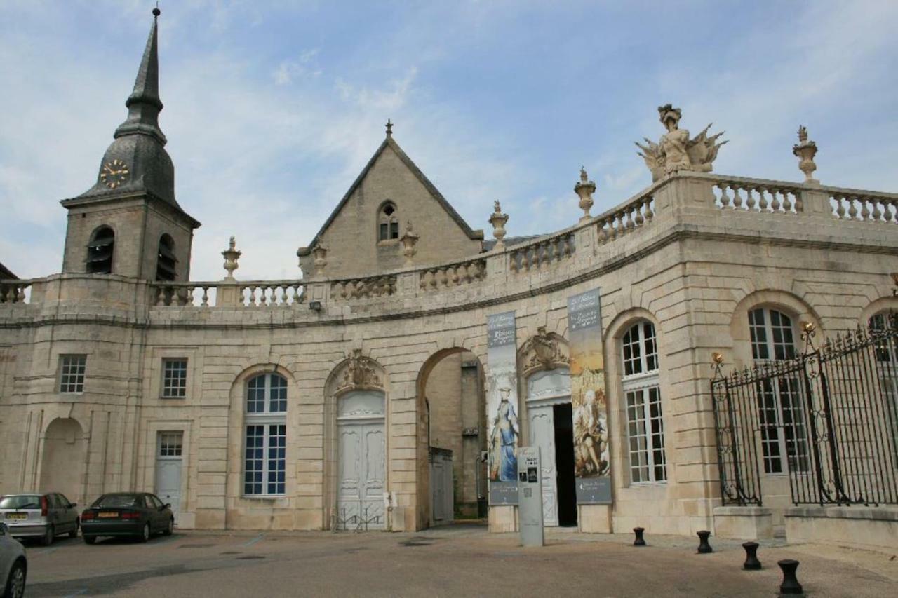 Studio De Charme Au Pays De La Madeleine Lägenhet Commercy Exteriör bild